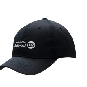 A black cap made from 100% recycled fabric, featuring a logo on the front.