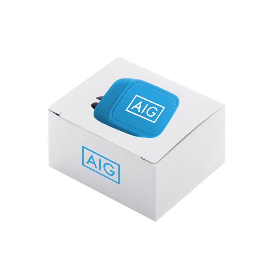 A blue universal magnetic car mount in a white box featuring a logo on the packaging.