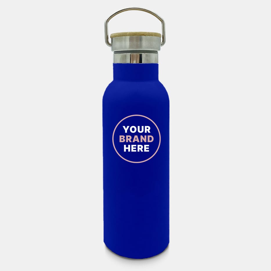 A drink bottle with a blue finish, featuring a metal lid and a logo. It holds 750ml of liquid.