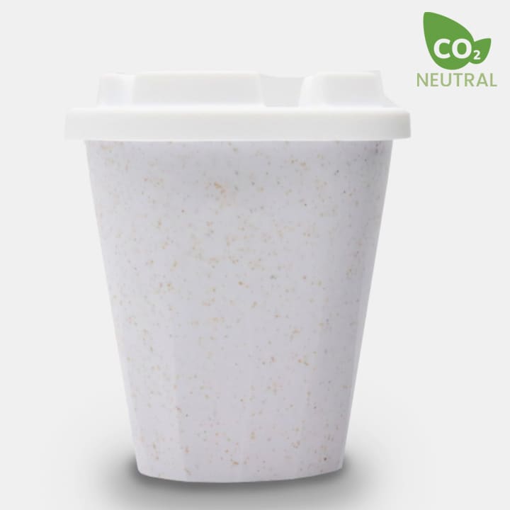 A drinking cup with a speckled white design, featuring a lid and a CO2 neutral logo.