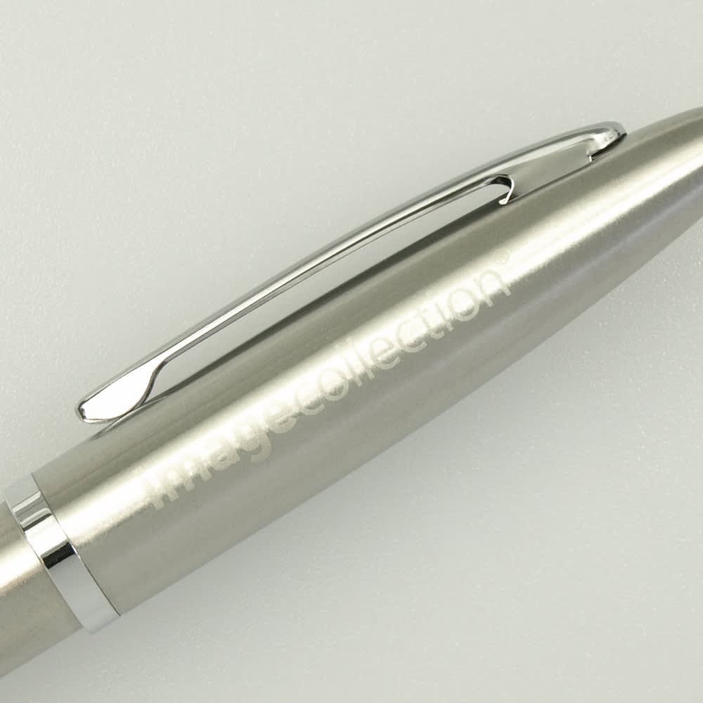A metal pen in silver with a shiny finish and a clip, featuring a logo.