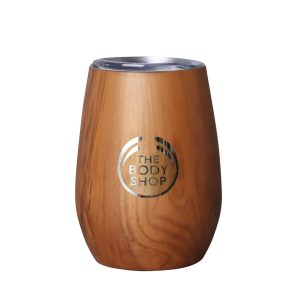A drink cup with a wooden finish and a metallic rim, featuring a logo on its surface.