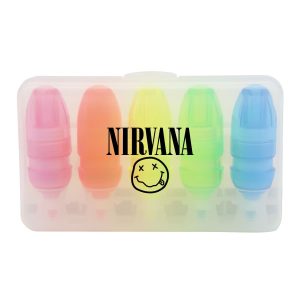 A set of highlighters in pink, yellow, green, and blue, presented in a plastic case with a logo.