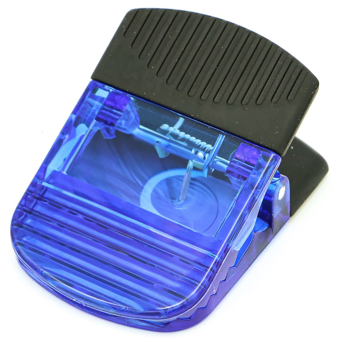 A wide magnetic croc clip in blue and black, featuring a textured grip and a transparent section.